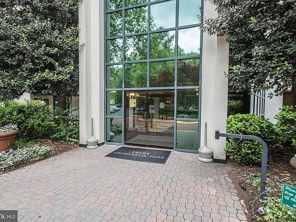 2nd image of 10101 Grosvenor Pl APT 1407