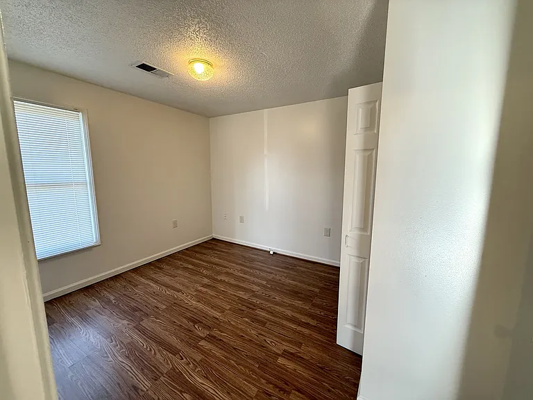 33 Driftwood Cir #1 — Photo 11
