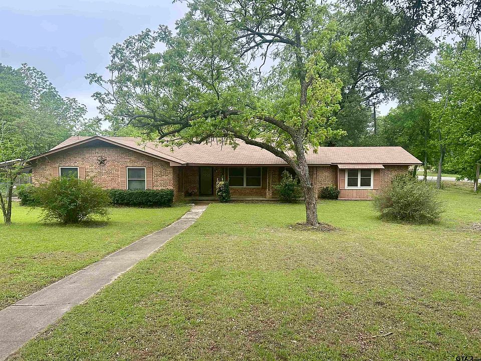 1st image of 209 Circle Dr