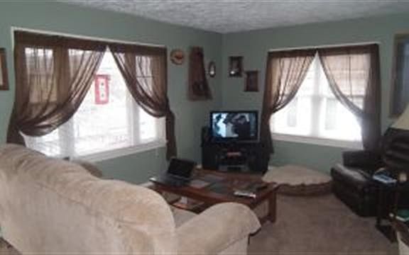 2nd image of 1513 N 8th St