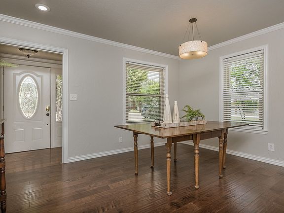5th image of 1405 Fox Ave