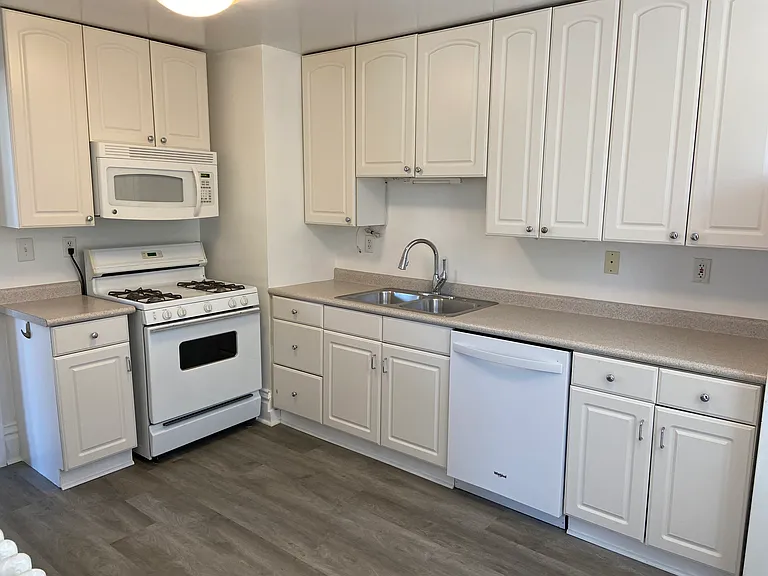 2400 Fremont Ave S #2 — Photo 14
