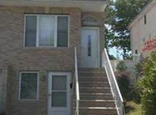 541 Hanover Ave, Staten Island, NY 10304