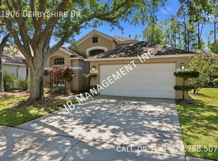 11906 Derbyshire Dr, Tampa, FL 33626