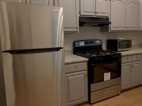 2nd image of 1855 S California Ave Unit 1