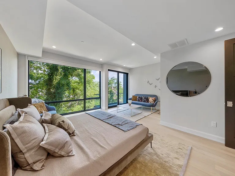 8824 Churchill Rd — Photo 13