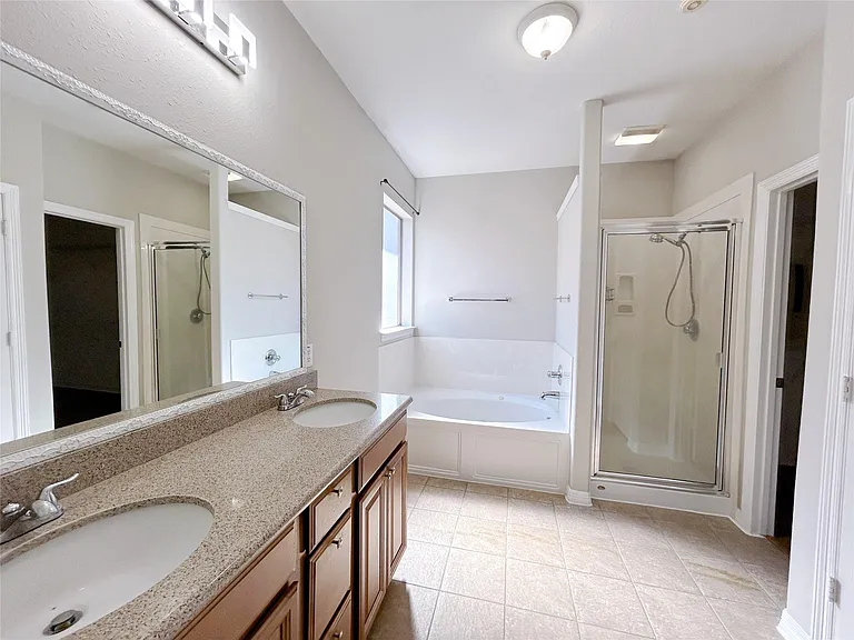 5523 Baby Blue Ln — Photo 33
