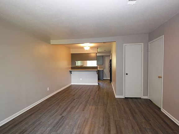 2nd image of 309 E Houston St #208