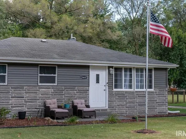 29697 Santa Cruz Dr, Elkhart, IN 46514