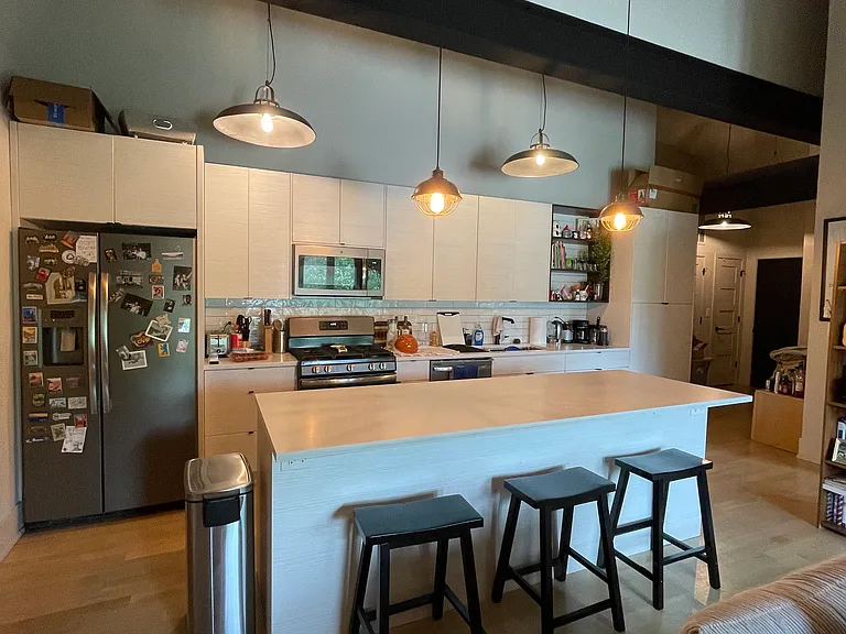 3061 W Logan Blvd #6 — Photo 5