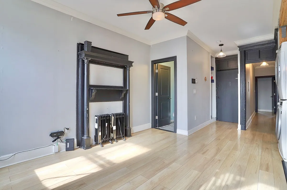 Building Photo - 388 Baldwin Ave #2