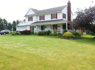 1 Walnut Hill Dr, Spencerport, NY 14559