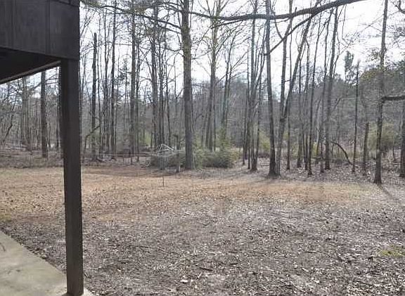 2nd image of 211 Carriage Hills Dr