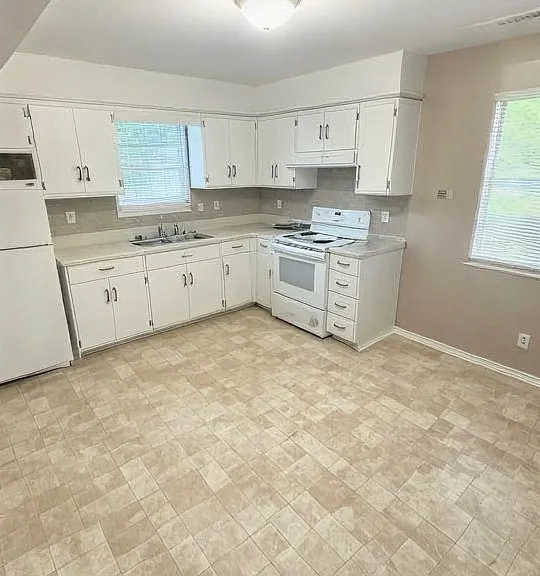 1346 Kiowa St — Photo 1