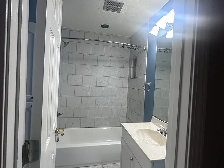 2181 Rose Rd — Photo 4