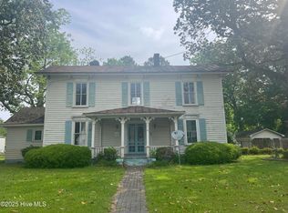 105 S Front St, Hamilton, NC 27840