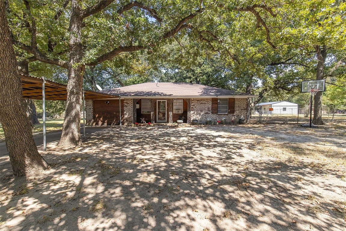 743 Oak Leaf Trl, East Tawakoni, TX 75472 MLS 20420121 Zillow