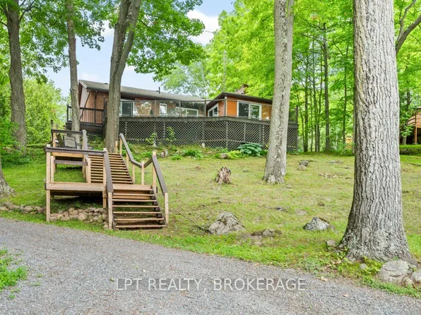 31 Acorn Ln, South Frontenac, ON K0H 2V0