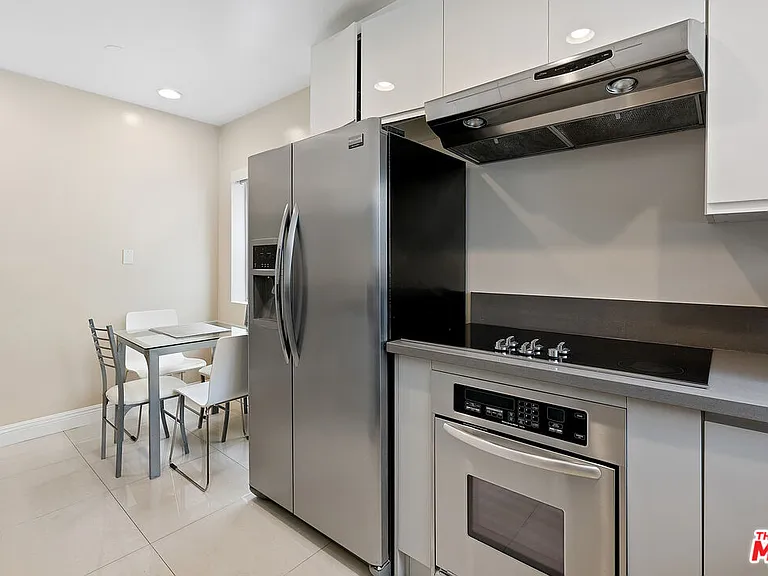 419 N Oakhurst Dr #203 — Photo 12