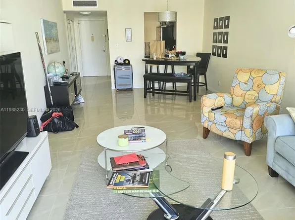 601 Three Islands Blvd APT 511, Hallandale, FL 33009