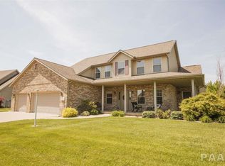 1504 Oak Rdg, Washington, IL 61571