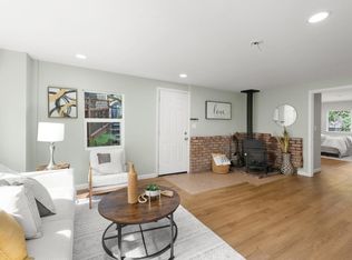 19046 Laurel Dr, Los Gatos, CA 95033