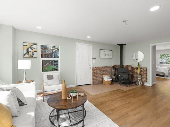 19046 Laurel Dr, Los Gatos, CA 95033