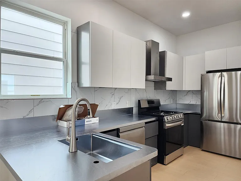 3407 Saint Emanuel St — Photo 14
