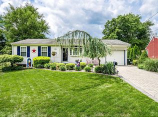 33 Fordham Rd, Parlin, NJ 08859