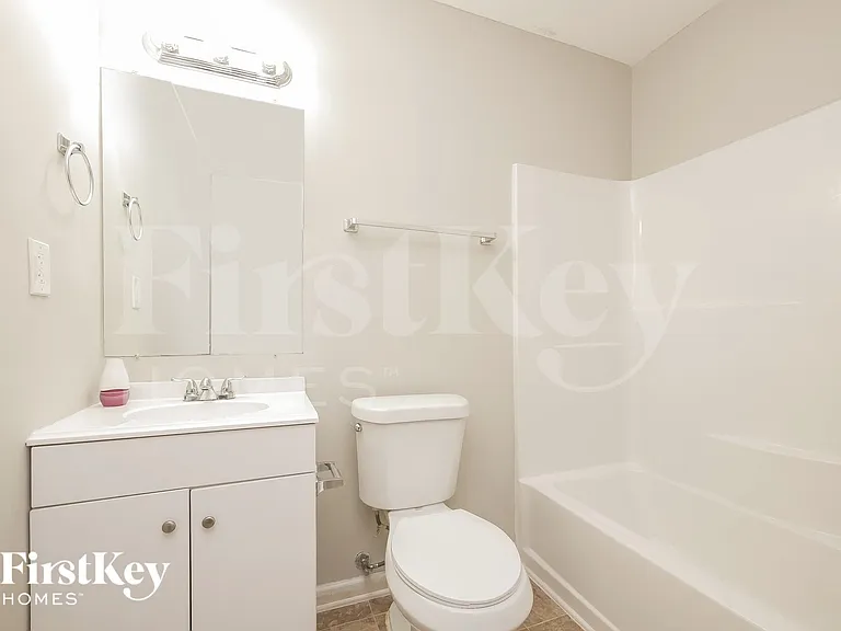 736 Rowe Rd — Photo 14
