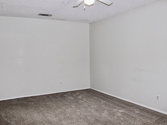 2nd image of 1342 Fox Hollow St