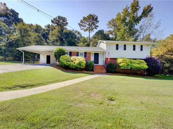 5132 Forest Dr SE, Covington, GA 30014