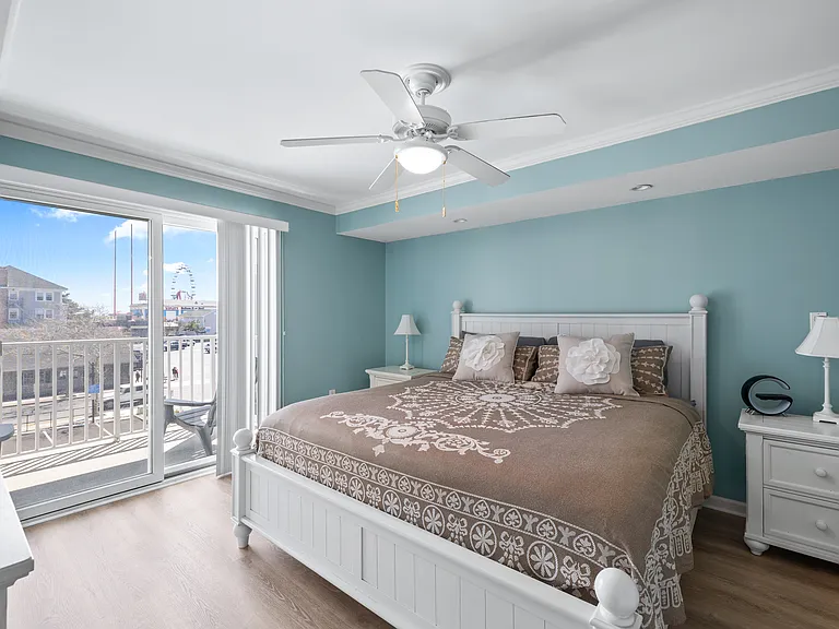 107 Somerset St #203 — Photo 25