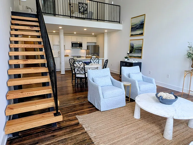 Overton Lofts — Photo 95