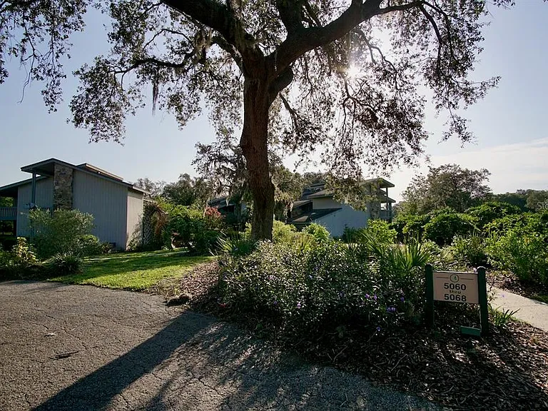 5060 Sherwood Ln #5060 — Photo 13