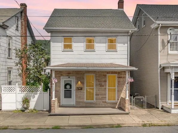 529 S 2nd St, Lykens, PA 17048