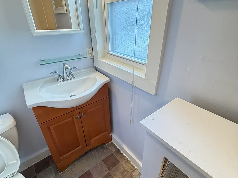84 Charlesbank Rd — Photo 14