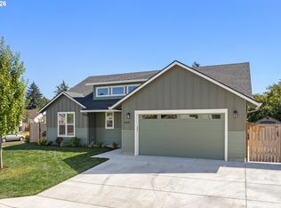 544 Buster Ln, Eugene, OR 97404