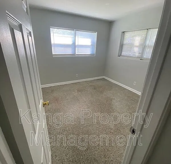 3716 Henry Ave — Photo 20