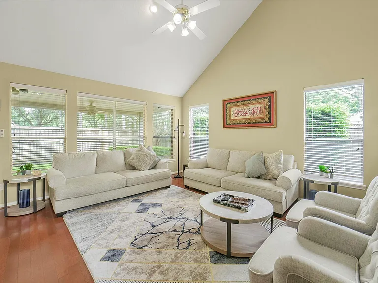22554 Bristolwood Ct — Photo 7