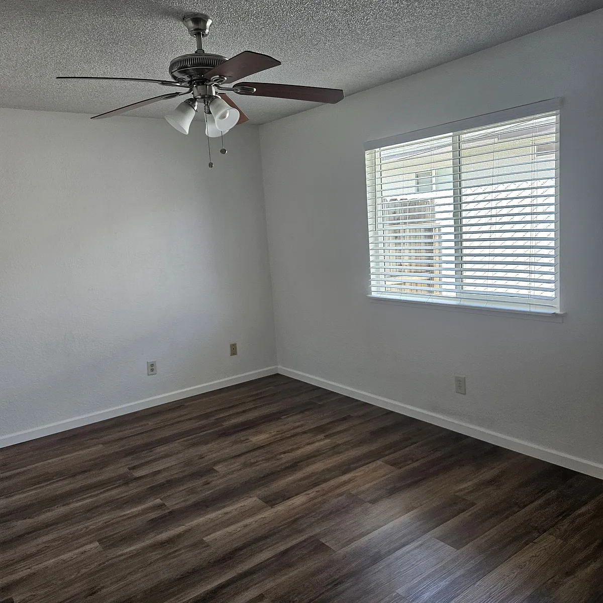Building Photo - 508 Hawley Ave