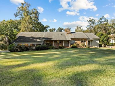 102 S Poplar St, Seneca, SC, 29678