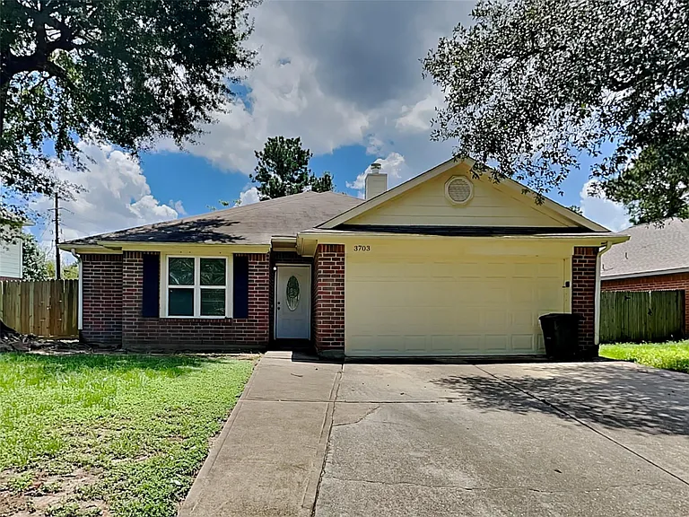3703 Nutwood Ln — Photo 1
