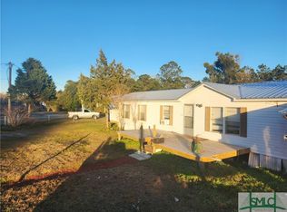 1305 SE Jim Truesdell St, Darien, GA 31305