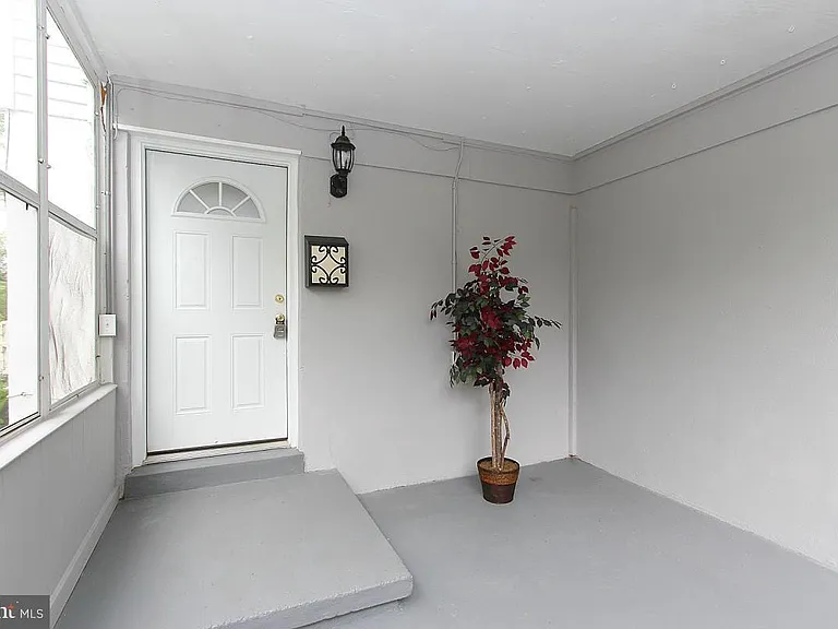 4272 Allison Cir — Photo 4