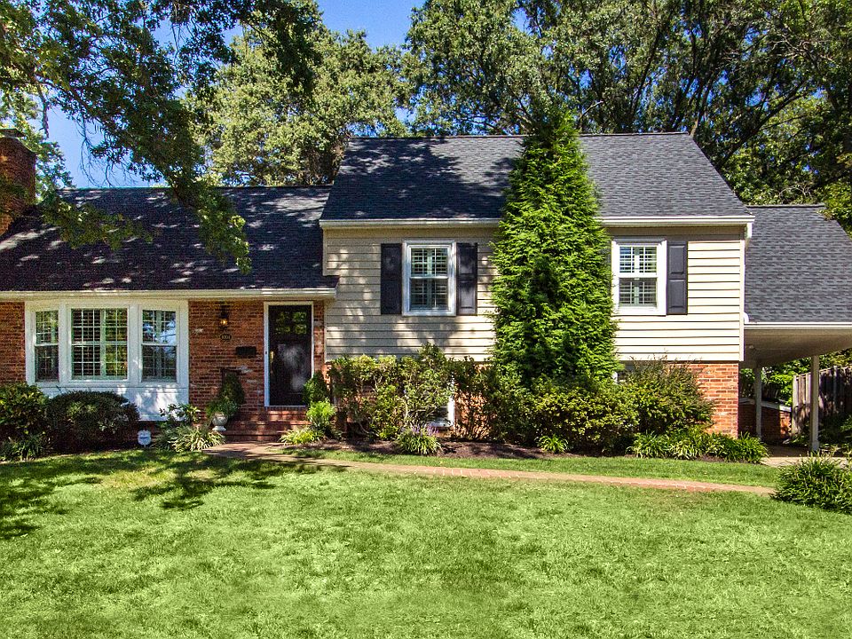 2nd image of 1004 Waynewood Blvd