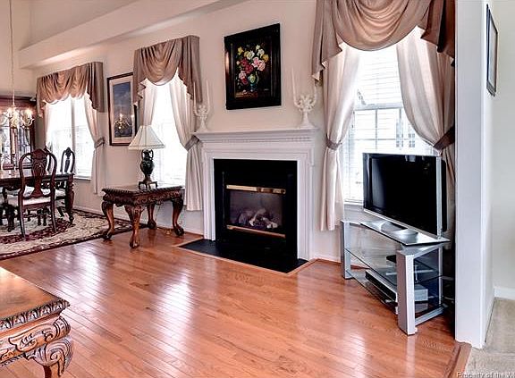 3rd image of 4739 Winterberry Ct