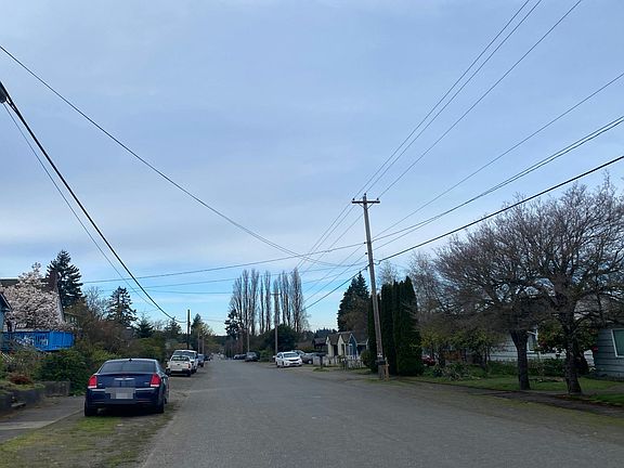 5th image of 1025 Ellinor Ave