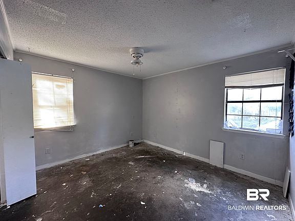 4th image of 621 E Walker Ave