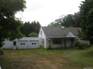 8525 N Lake Rd, Corfu, NY 14036